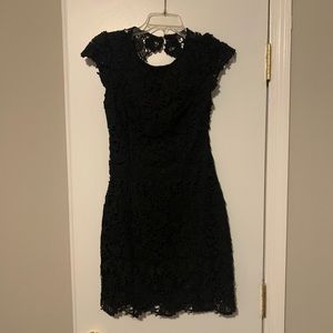 Lulu’s Little Black Dress